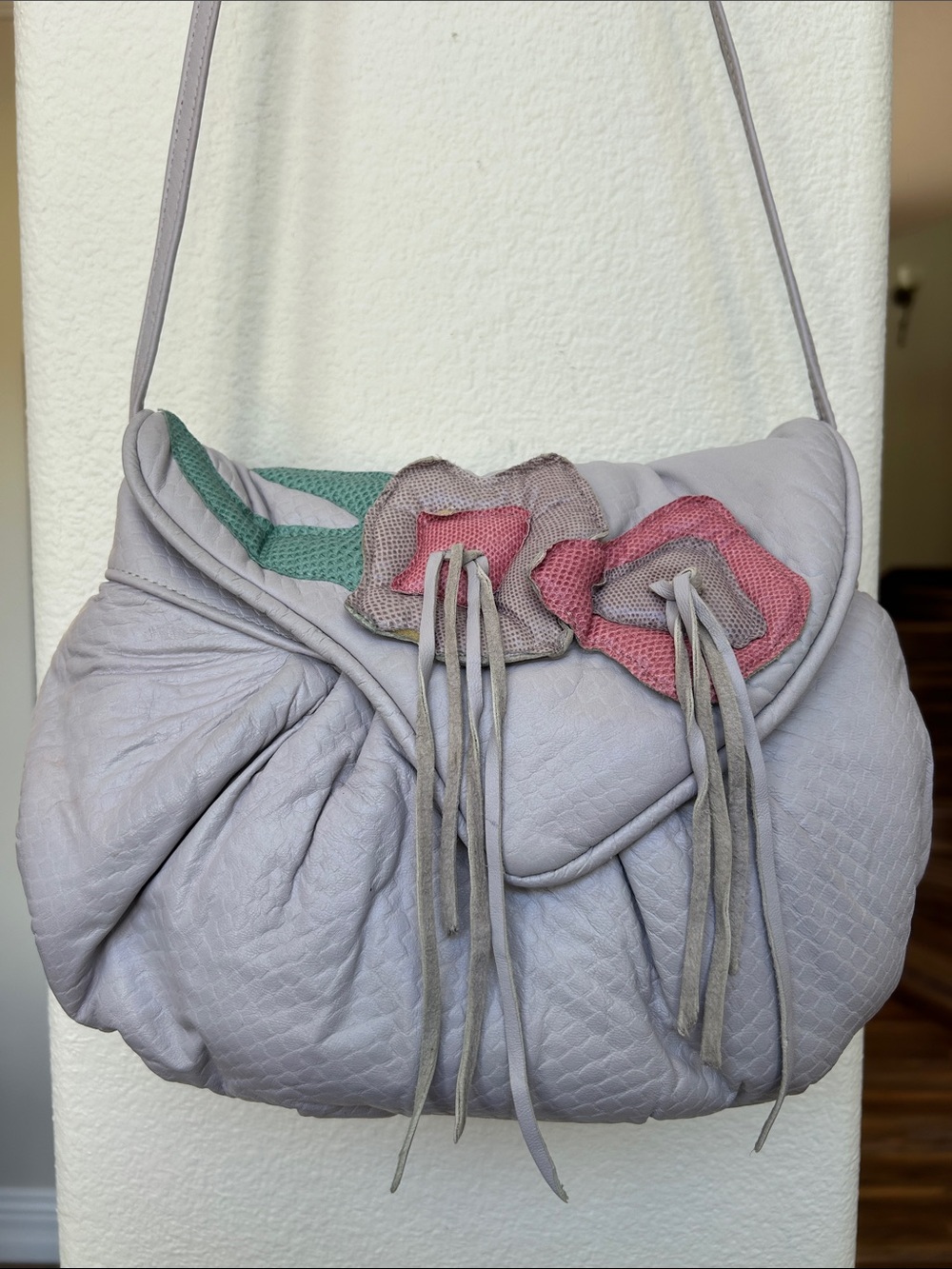 Soft Lilac Leather Shoulder Bag with Floral Accent